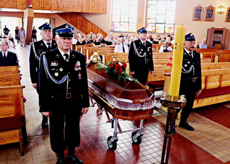 Druhowie z Kamienia odprowadzili w ostatnią drogę śp. dh Nierychłego