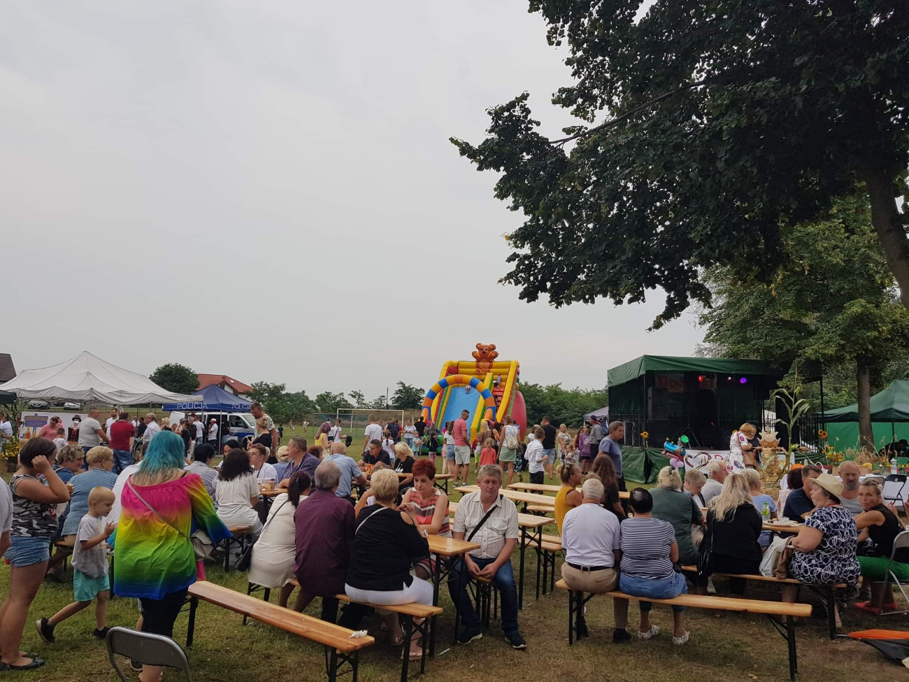 Dożynki parafialne w Młodojewie