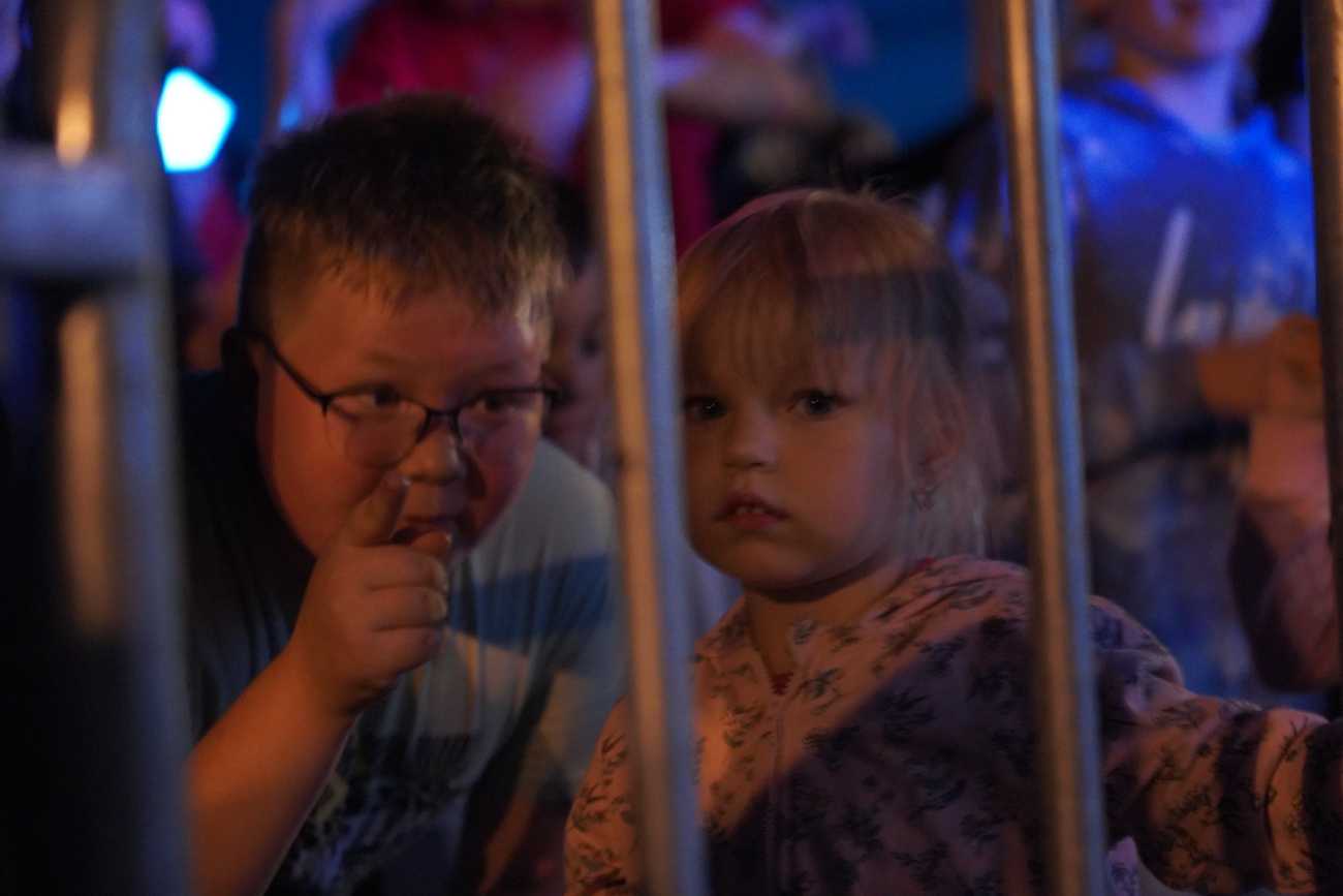 Ogień na targowisku. Szaleństwo większe niż na Cleo ZDJĘCIA