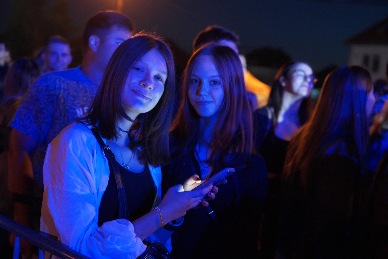 Ogień na targowisku. Szaleństwo większe niż na Cleo ZDJĘCIA