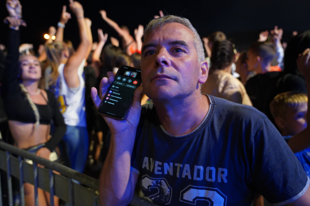 Ogień na targowisku. Szaleństwo większe niż na Cleo ZDJĘCIA