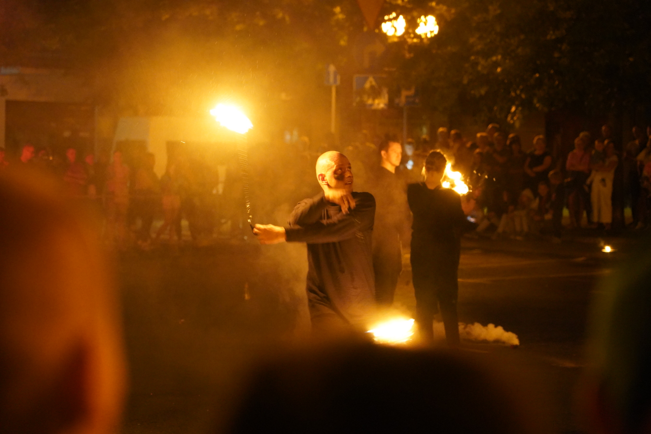 Słupecki rynek w ogniu. Patrzyły na to setki słupczan