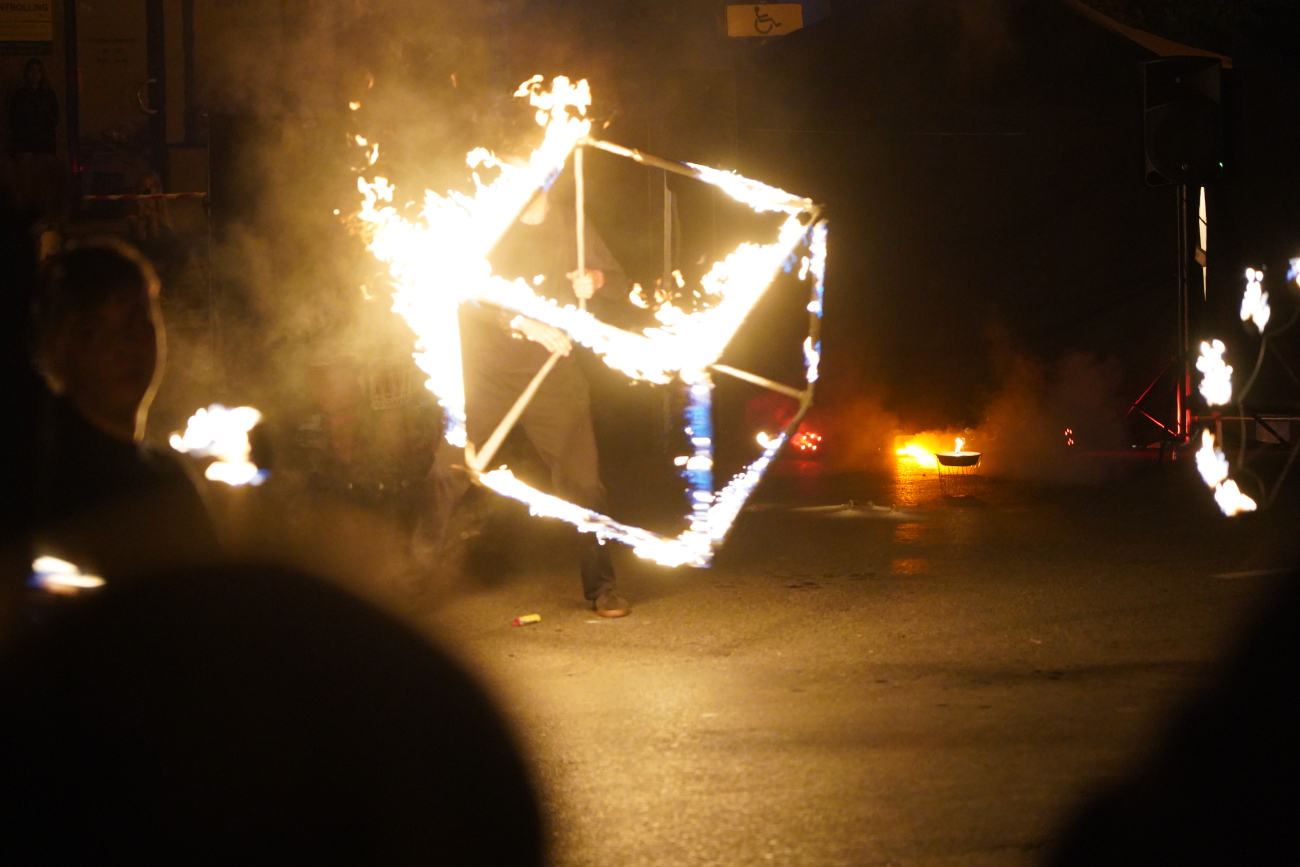 Słupecki rynek w ogniu. Patrzyły na to setki słupczan