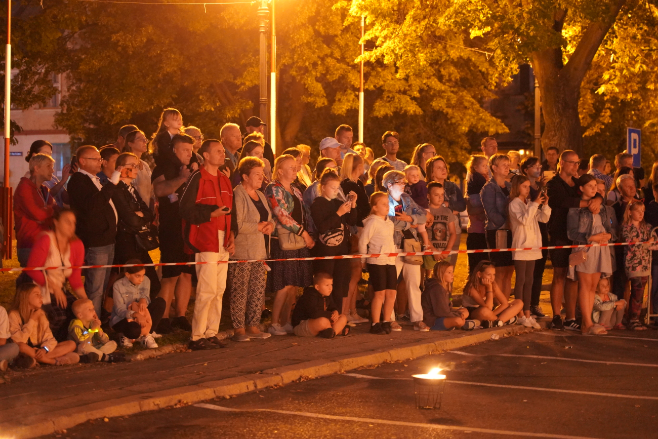 Słupecki rynek w ogniu. Patrzyły na to setki słupczan