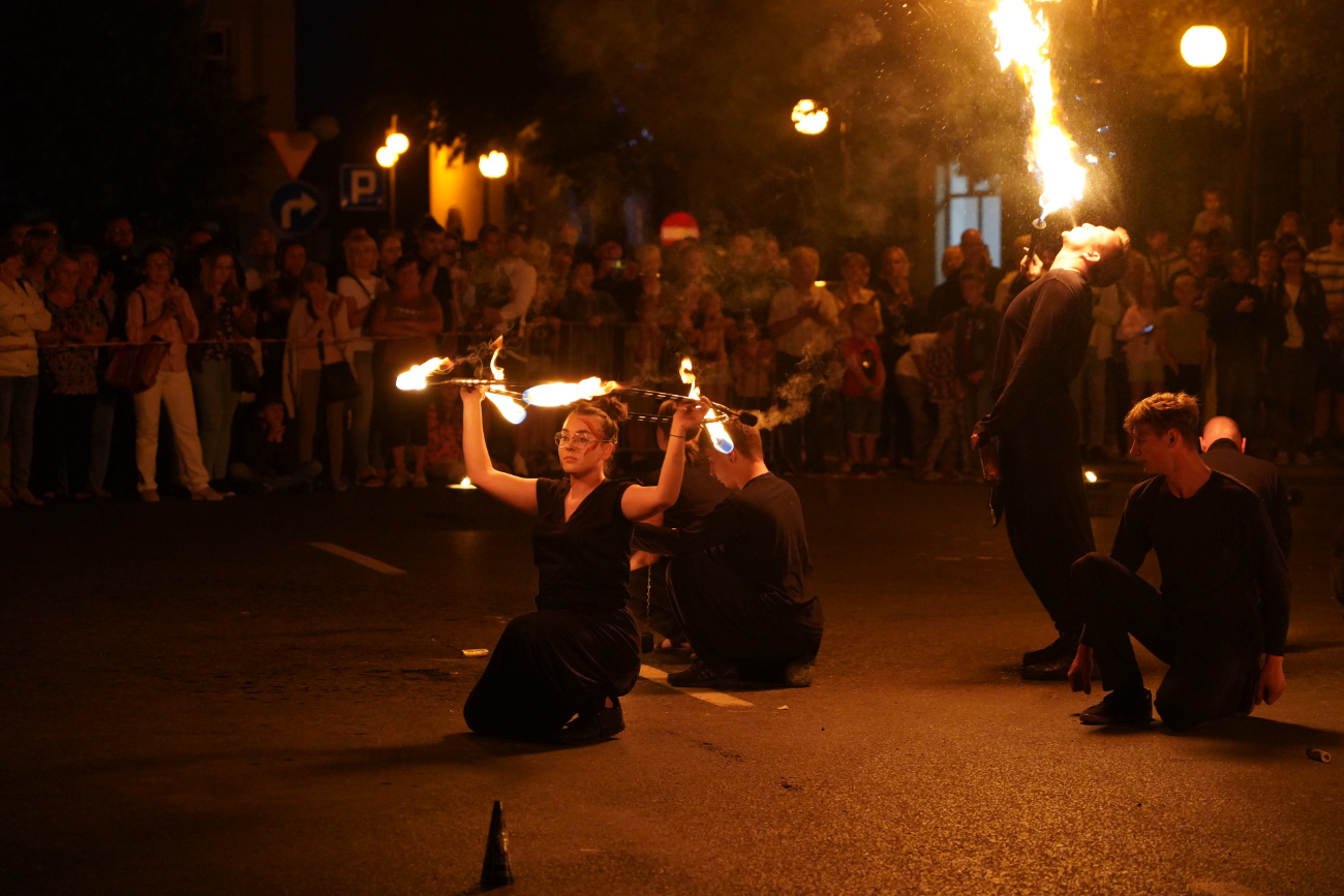 Słupecki rynek w ogniu. Patrzyły na to setki słupczan