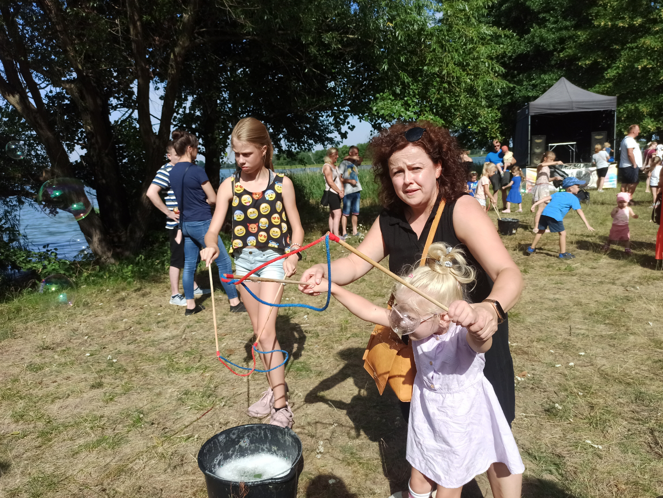 Tłumy słupczan nad jeziorem. Zobacz zdjęcia