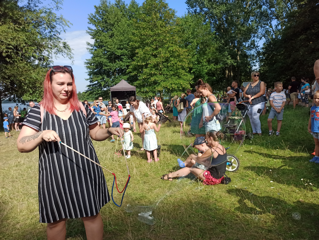 Tłumy słupczan nad jeziorem. Zobacz zdjęcia