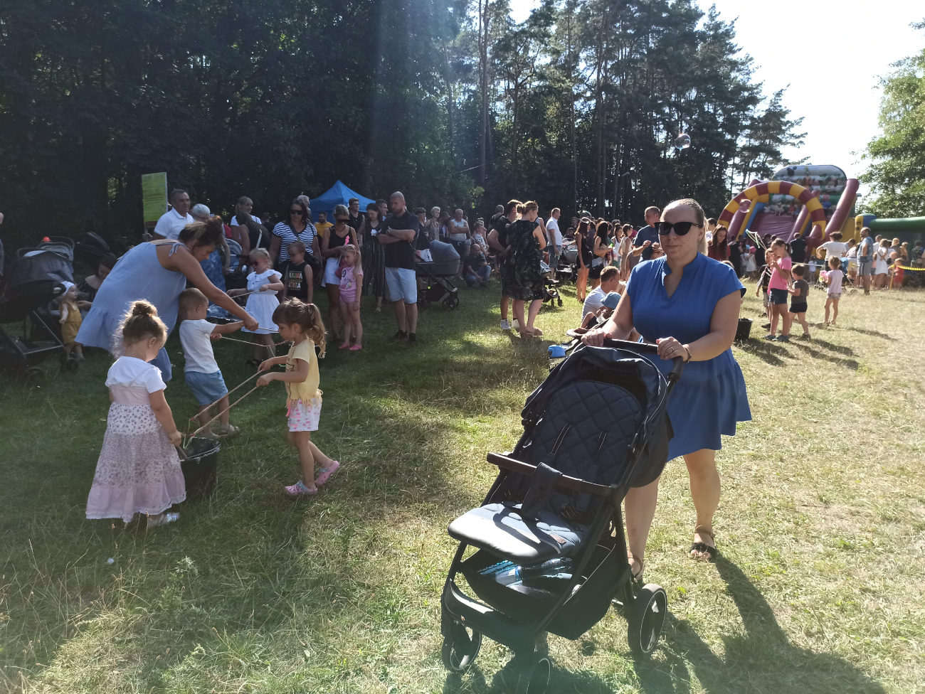 Tłumy słupczan nad jeziorem. Zobacz zdjęcia