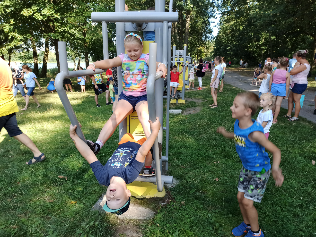 Tłumy słupczan nad jeziorem. Zobacz zdjęcia