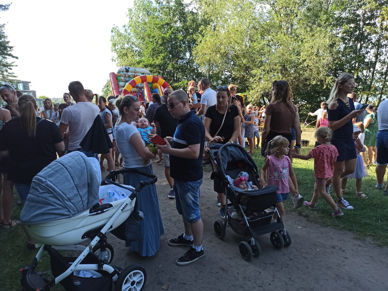 Tłumy słupczan nad jeziorem. Zobacz zdjęcia