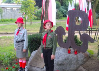 Słupca oddała hołd Powstańcom. Zawyły syreny