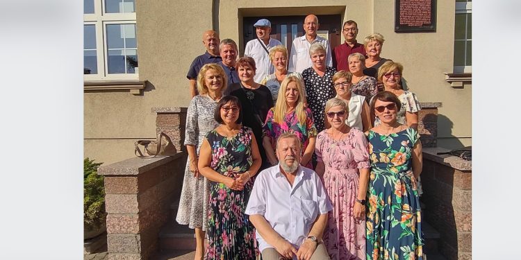 Spotkali się 42 lata po maturze