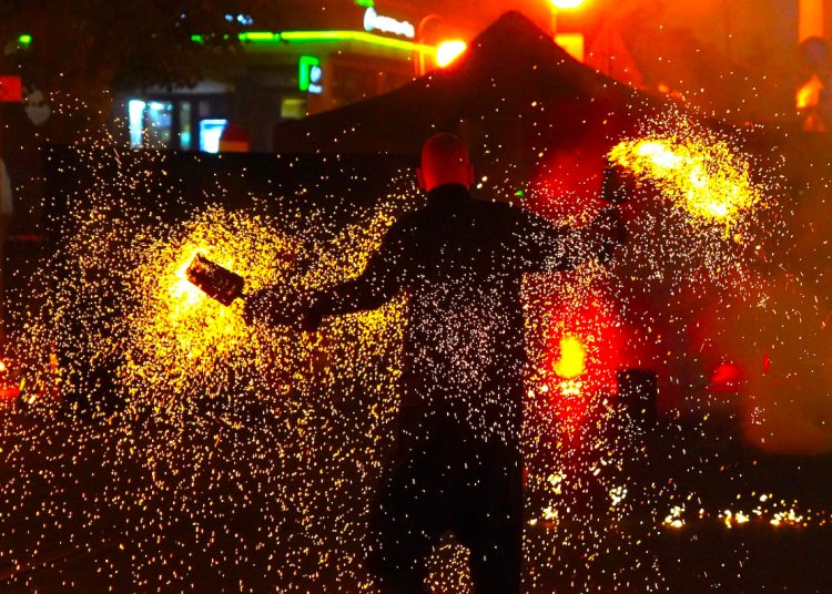 Słupecki rynek w ogniu. Patrzyły na to setki słupczan