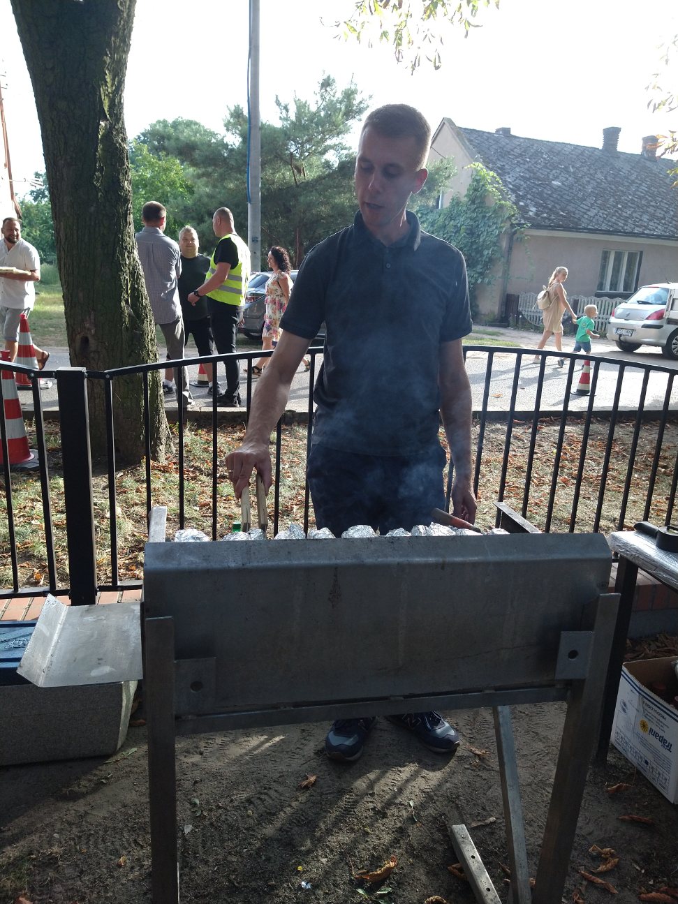 Tłumy na dożynkach parafialnych w Ciążeniu