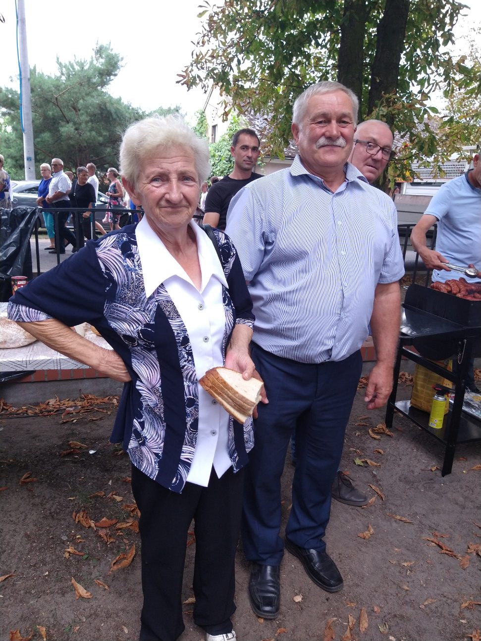 Tłumy na dożynkach parafialnych w Ciążeniu