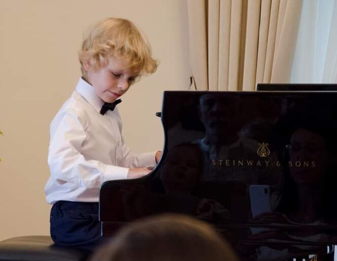 Szymon na koncercie w Ośrodku Chopinowskim