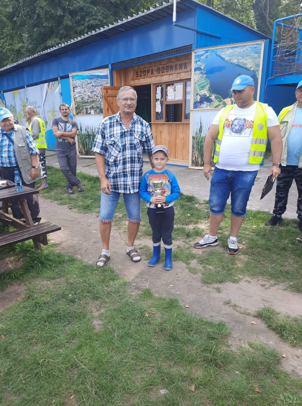 Nad jeziorem zakończyli wakacje ZDJĘCIA