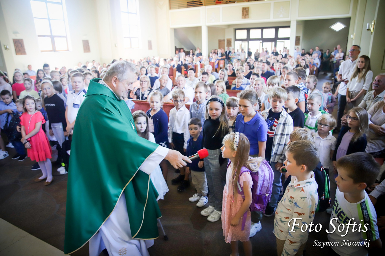 Święcenie plecaków. Zobacz zdjęcia