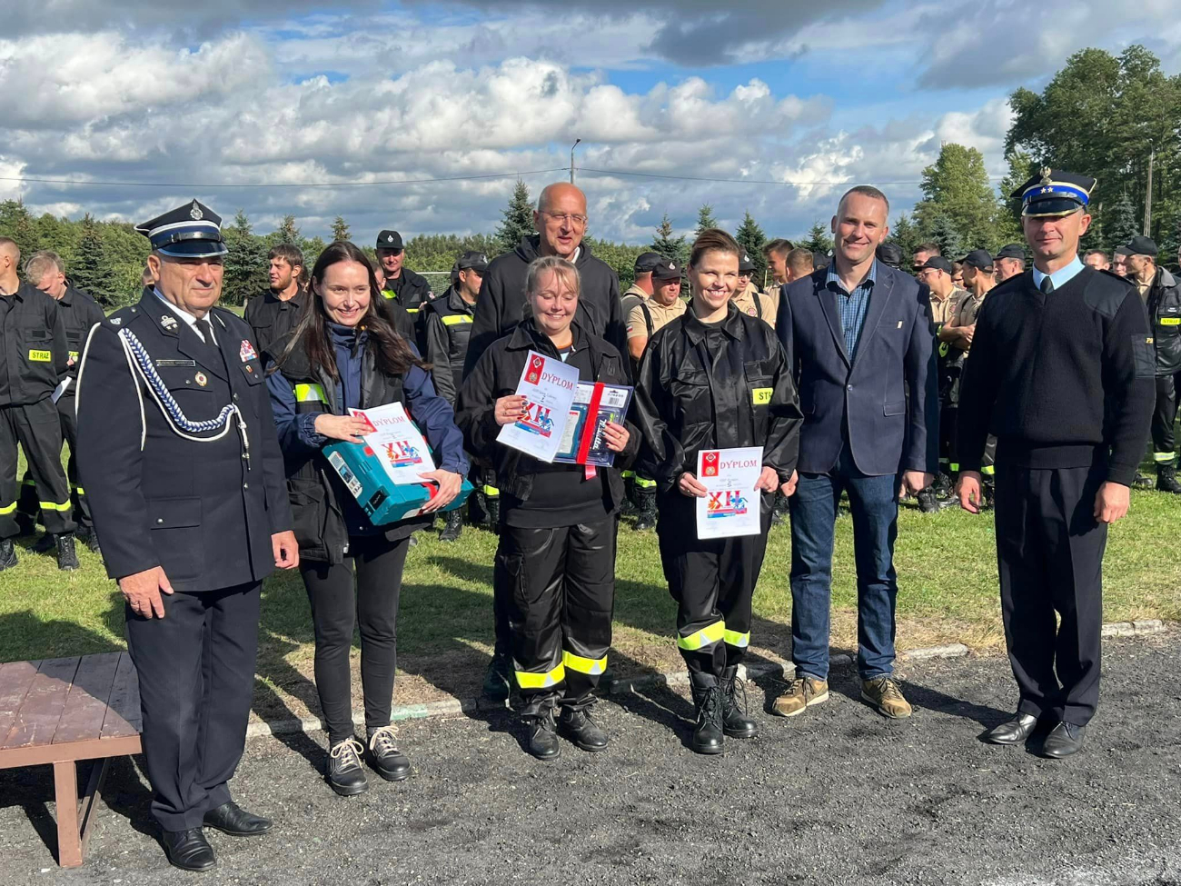 Strażacy z całego powiatu rywalizowali dziś w Lądku ZDJĘCIA