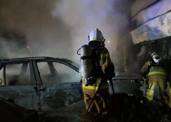 Nocna akcja w Strzałkowie. Spłonęły dwa samochody