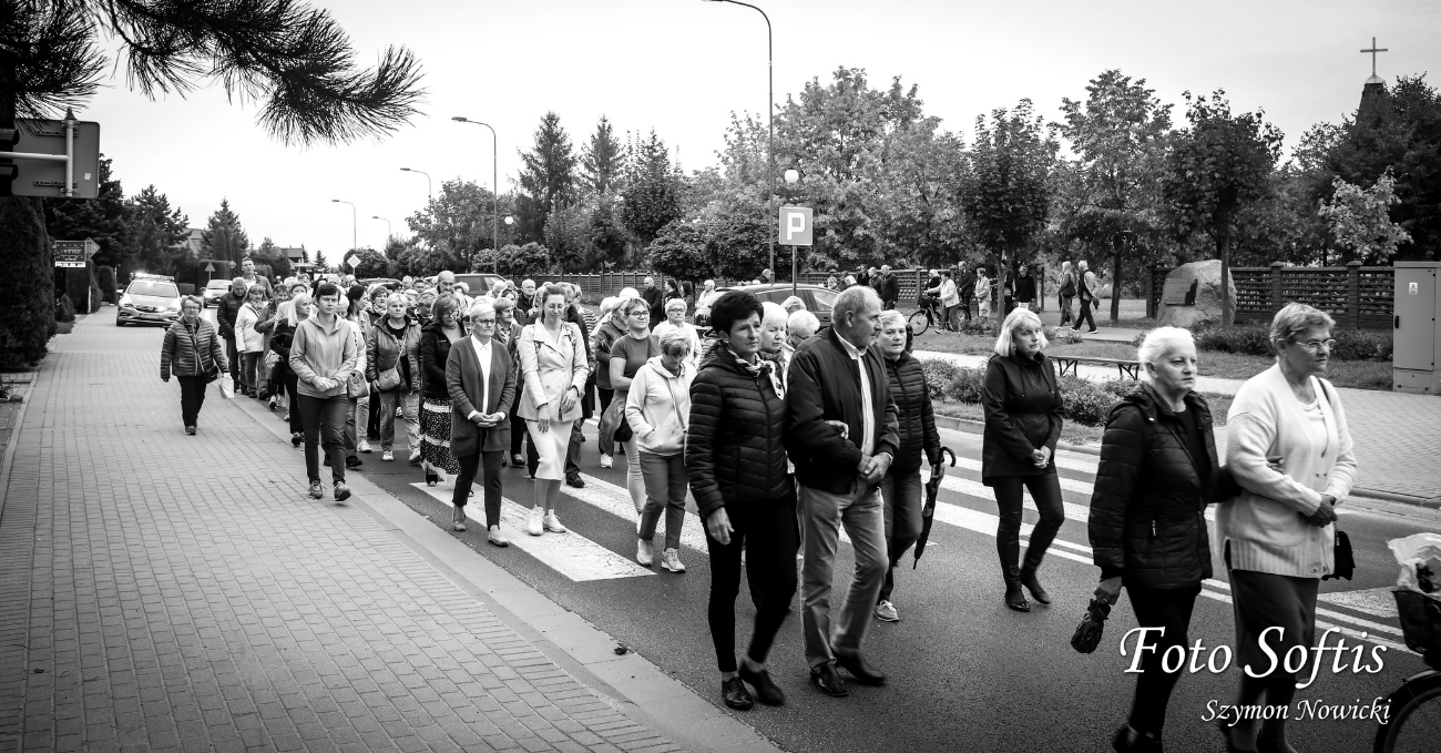 Droga Krzyżowa przeszła ulicami Słupcy ZDJĘCIA