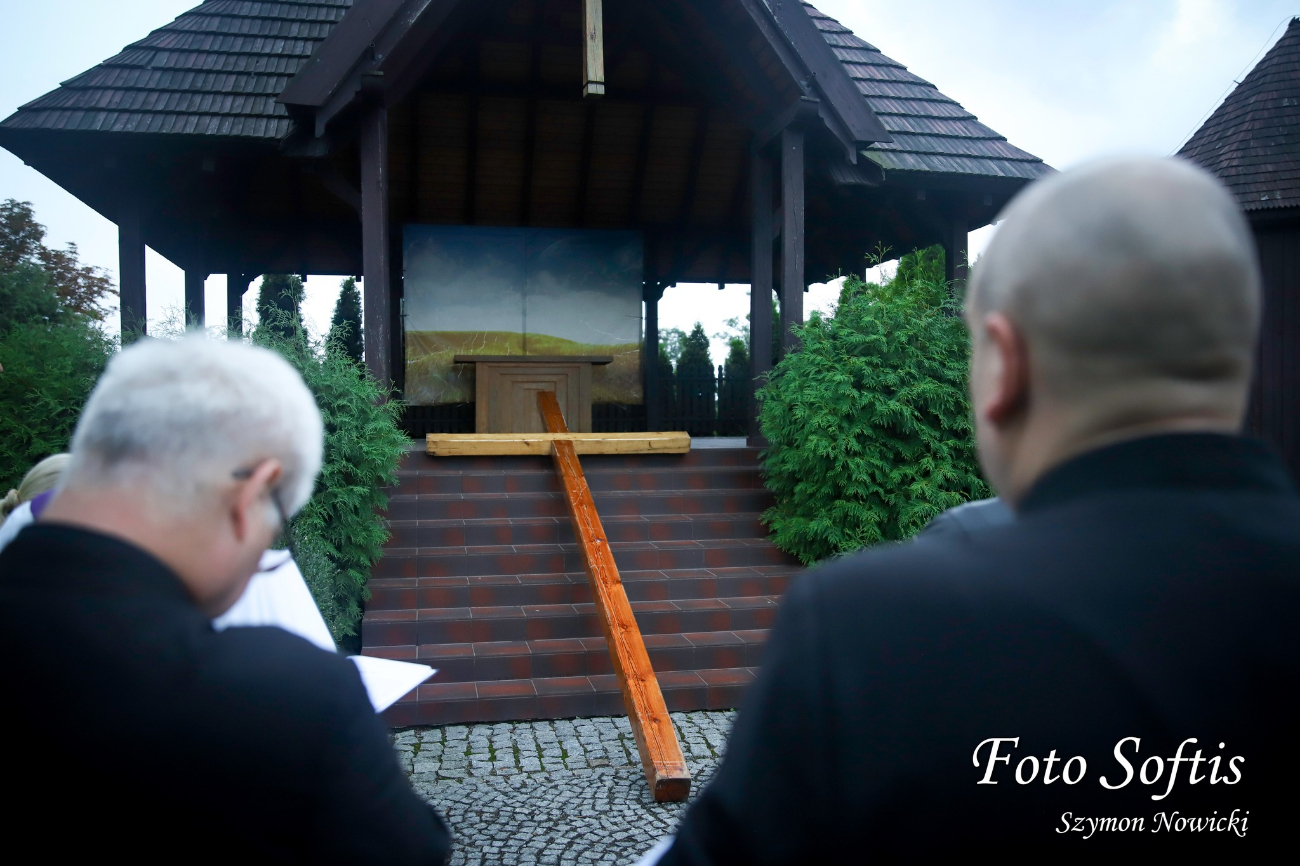 Droga Krzyżowa przeszła ulicami Słupcy ZDJĘCIA