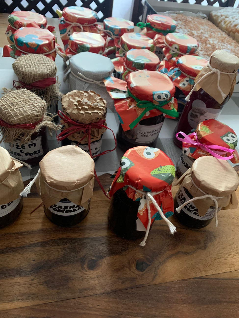 Panie z Lądku pomagają charytatywnie