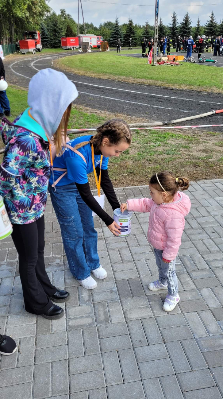 Panie z Lądku pomagają charytatywnie