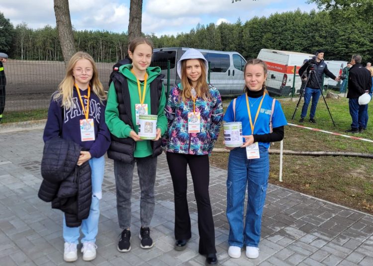 Panie z Lądku pomagają charytatywnie