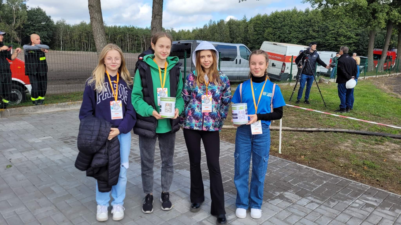 Panie z Lądku pomagają charytatywnie