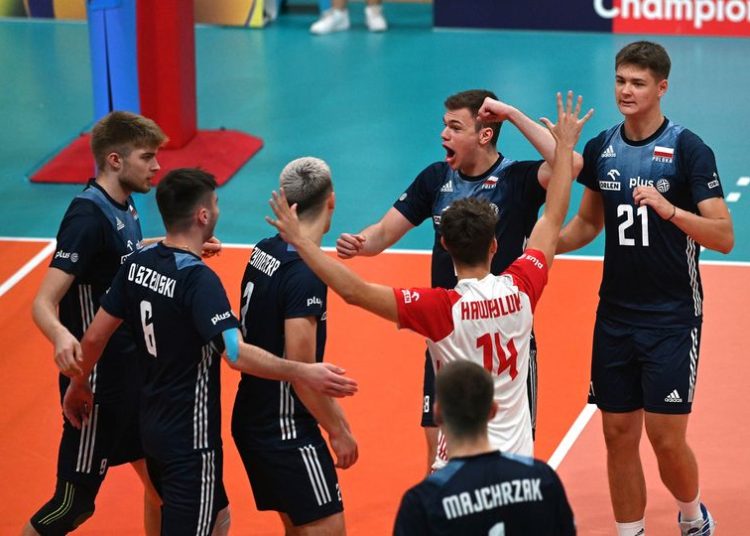 Kadra nadal niepokonana