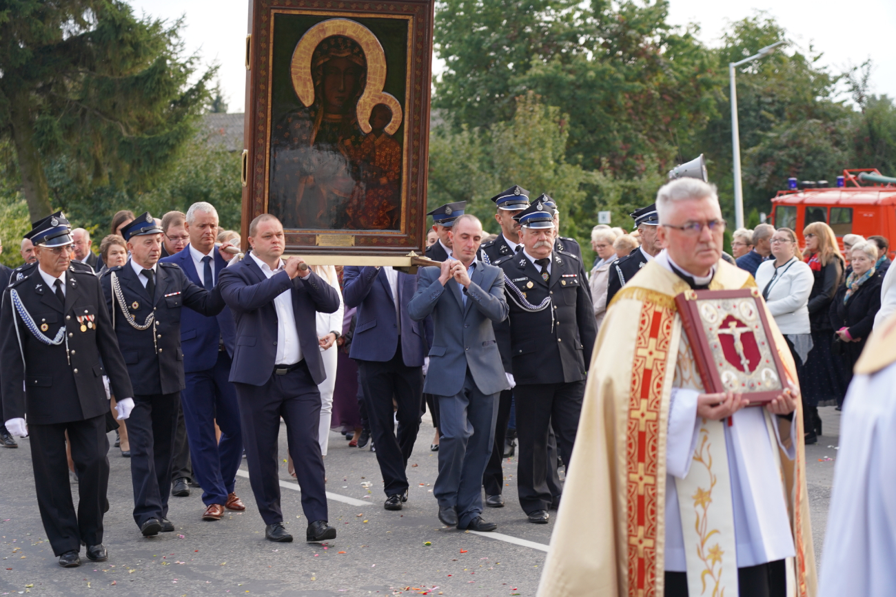 Wyjątkowy dzień dla parafii. Zobacz zdjęcia