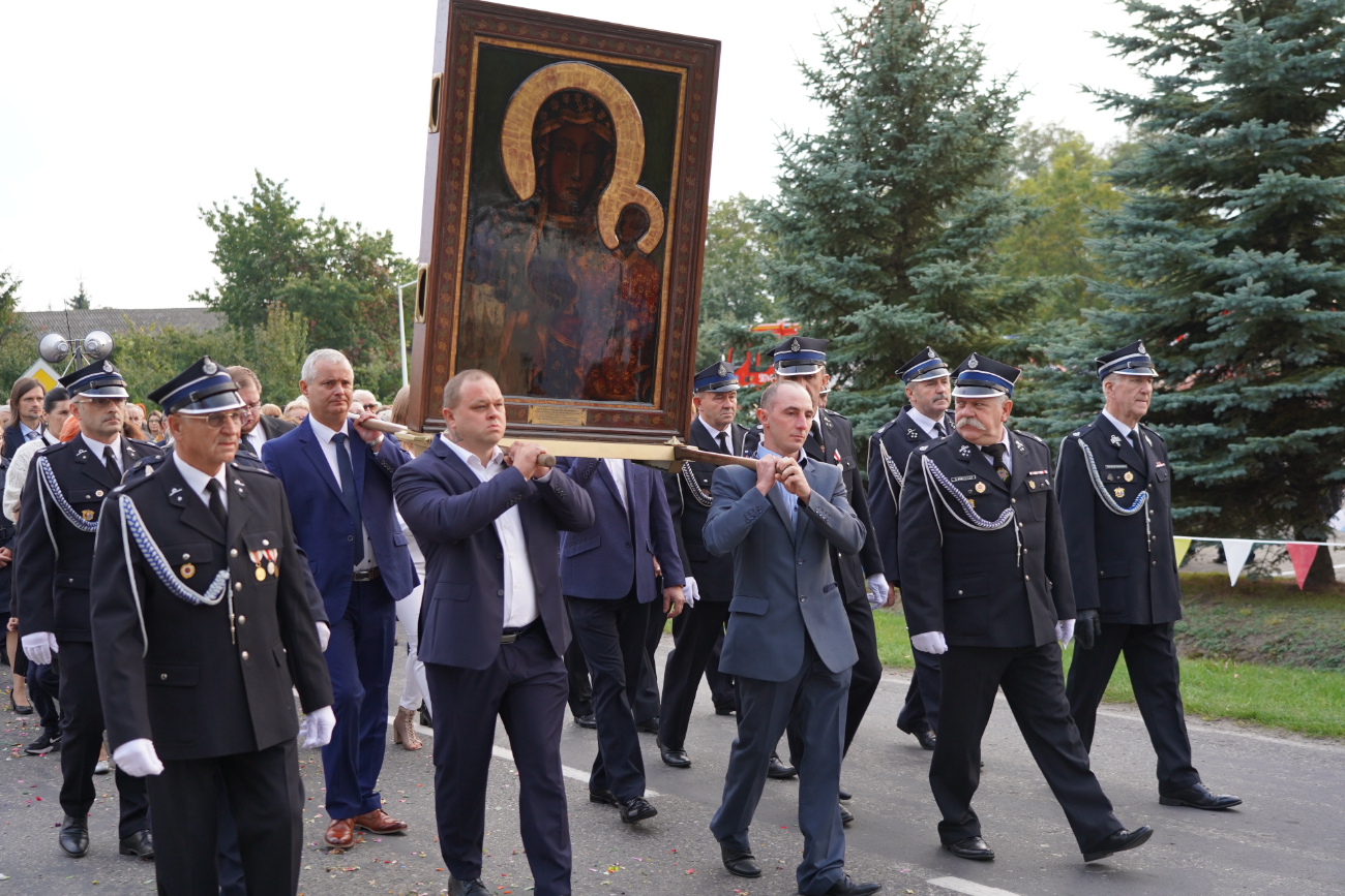 Wyjątkowy dzień dla parafii. Zobacz zdjęcia