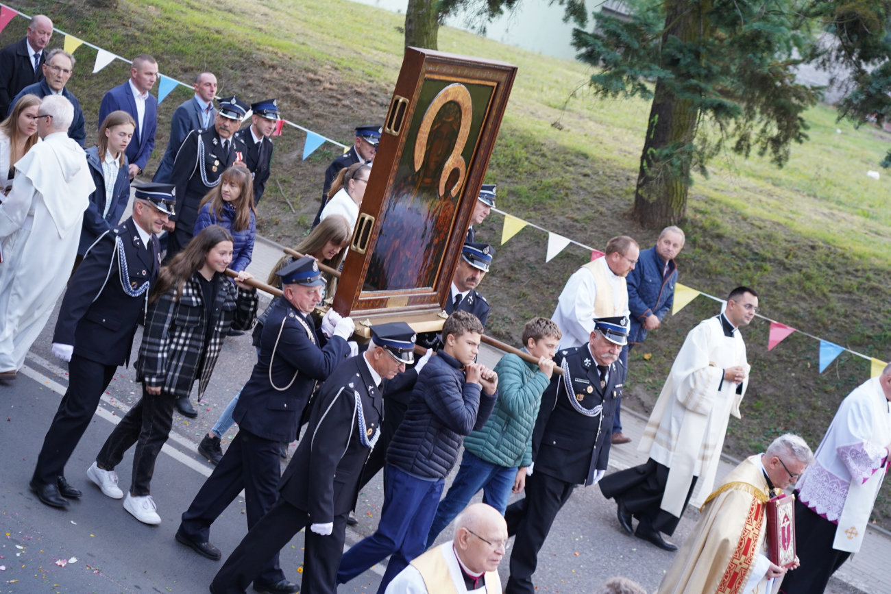 Wyjątkowy dzień dla parafii. Zobacz zdjęcia