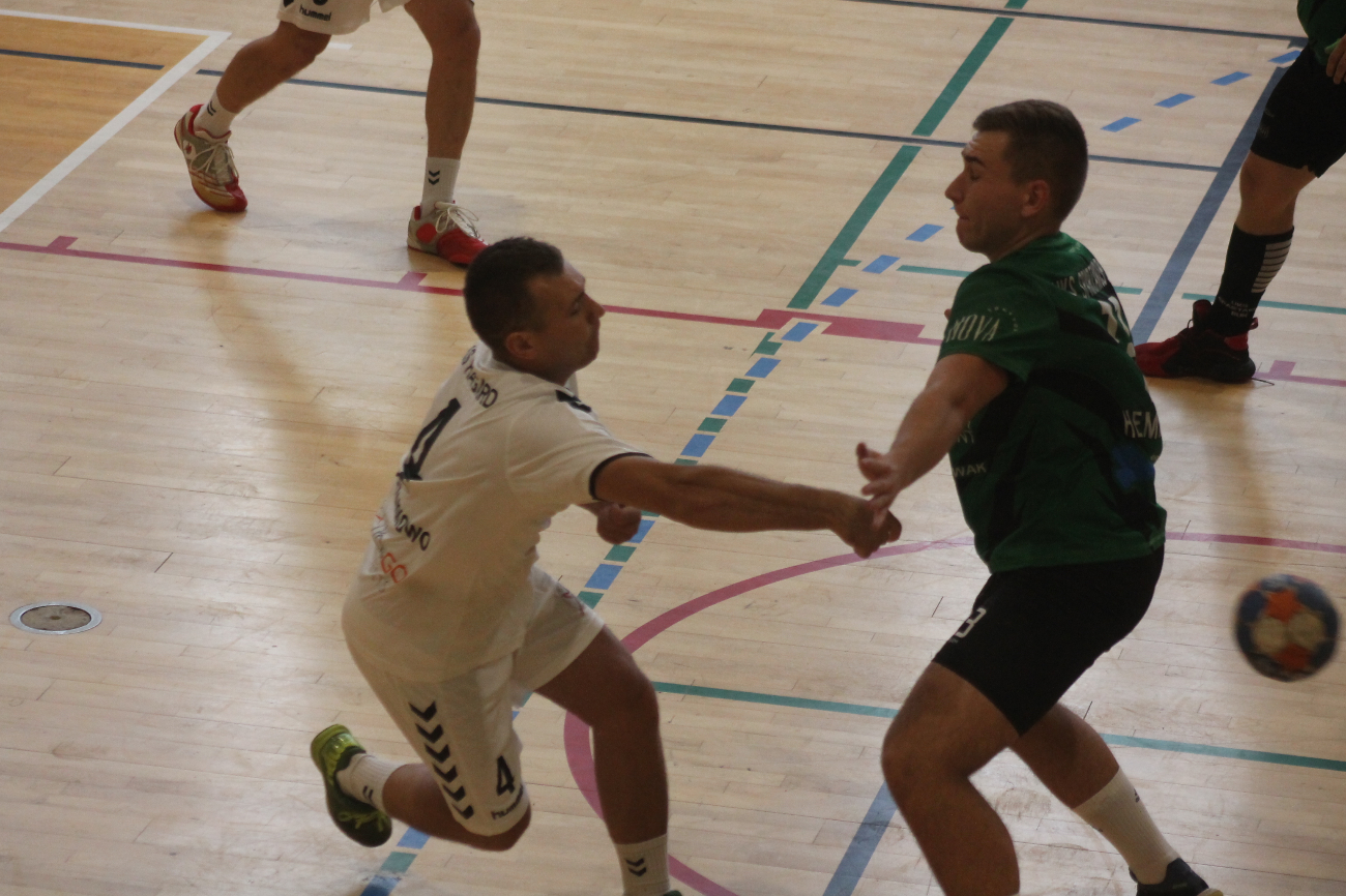 Inauguracyjne zwycięstwo Hagardu