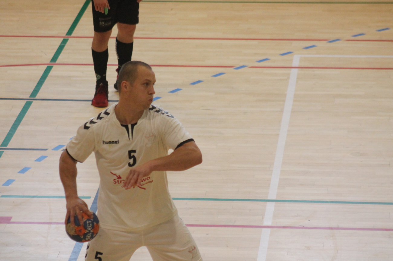 Inauguracyjne zwycięstwo Hagardu