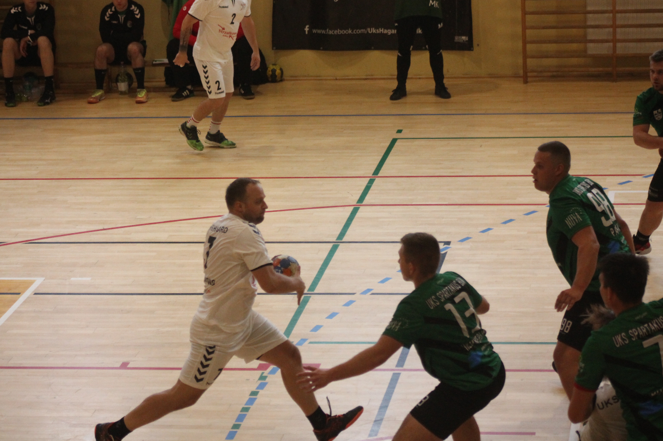 Inauguracyjne zwycięstwo Hagardu