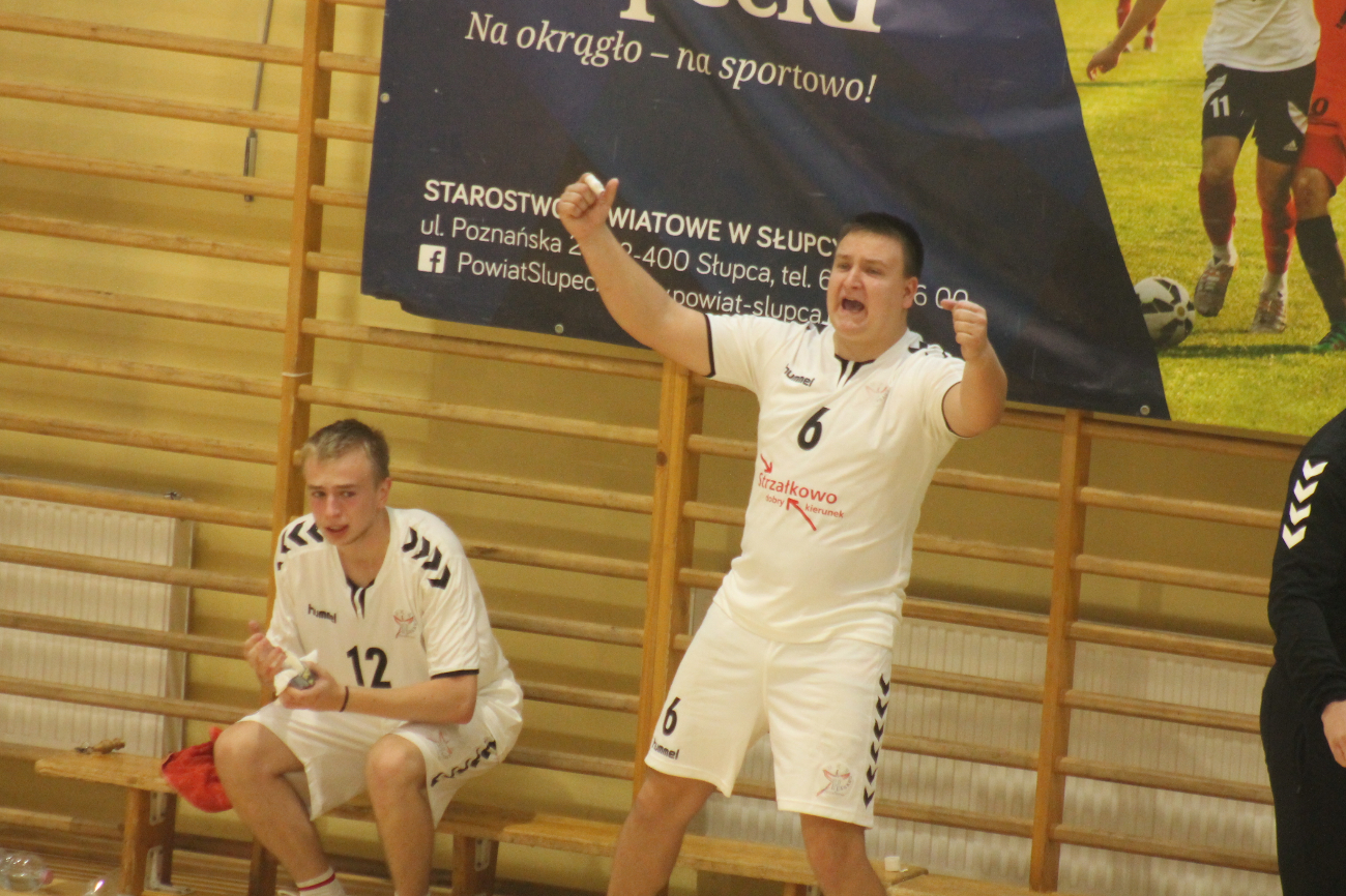 Inauguracyjne zwycięstwo Hagardu