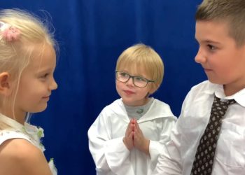 Ich nauczycielka wychodzi za mąż. Przedszkolaki nagrały uroczy film ZOBACZ 