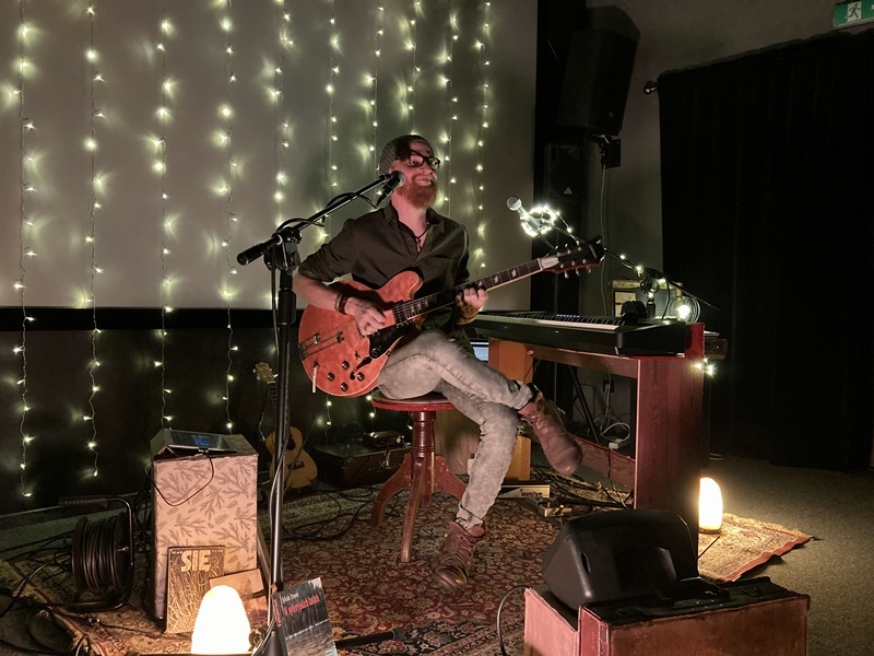 Henry No Hurry zagrał w Strzałkowie