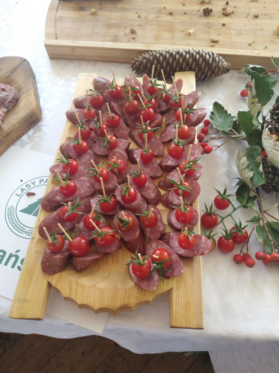 Dzik atrakcją w Marcewku