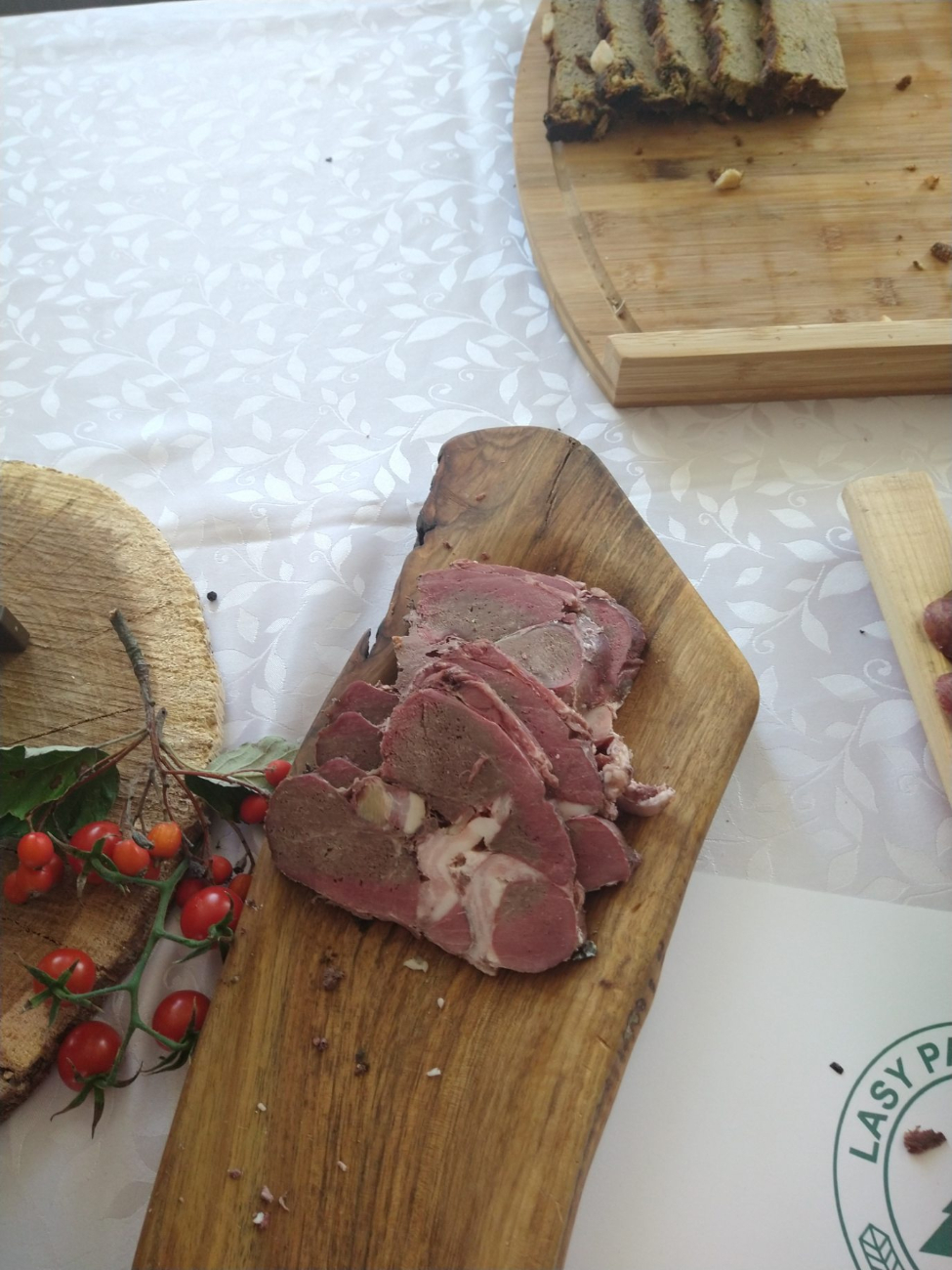 Dzik atrakcją w Marcewku