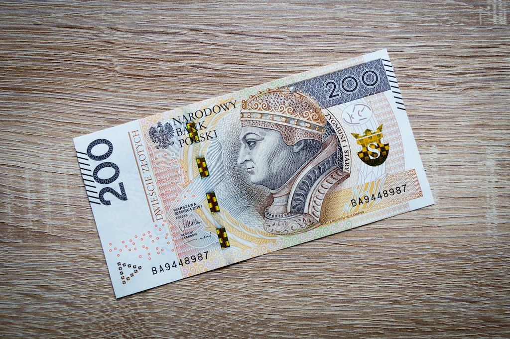 banknot 200-złotowy z pożyczki bez zaświadczeń