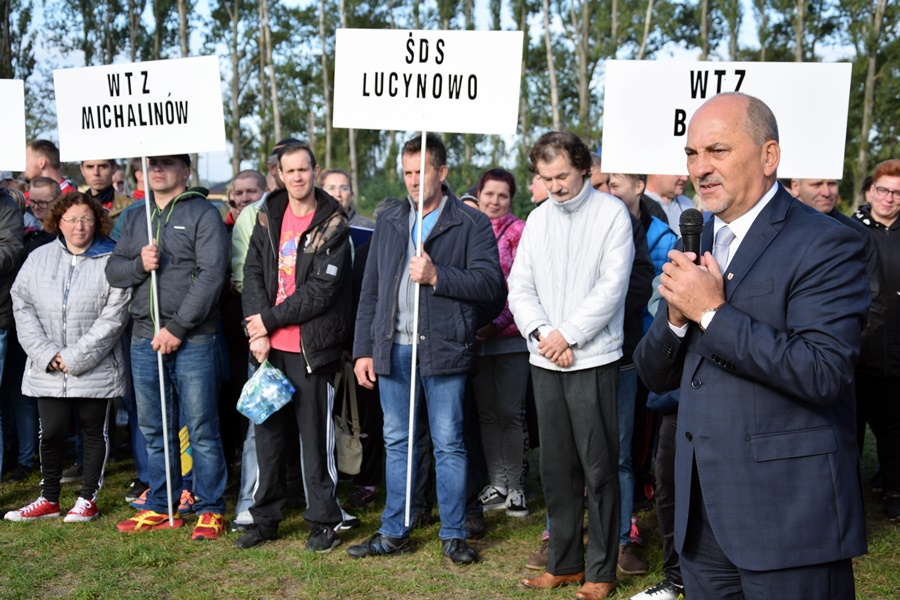 Niepełnosprawni świętowali w Strzałkowie