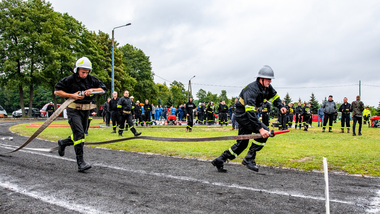 Zawody w obiektywie. Zobacz, jak rywalizowali strażacy