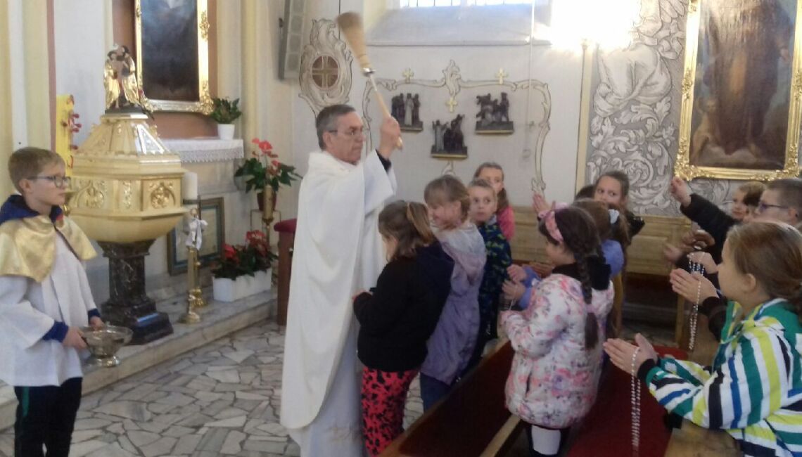 Procesja światła przeszła ulicami Powidza