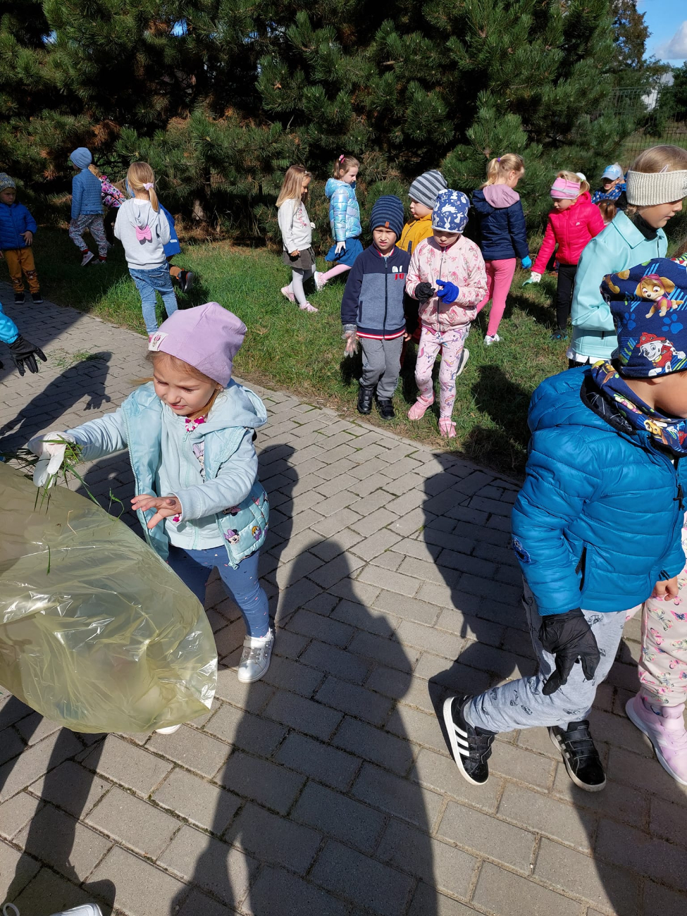 Przedszkolacy z Ciążenia w akcji „Sprzątanie świata”