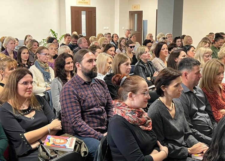 To spotkanie przyciągnęło do biblioteki tłumy