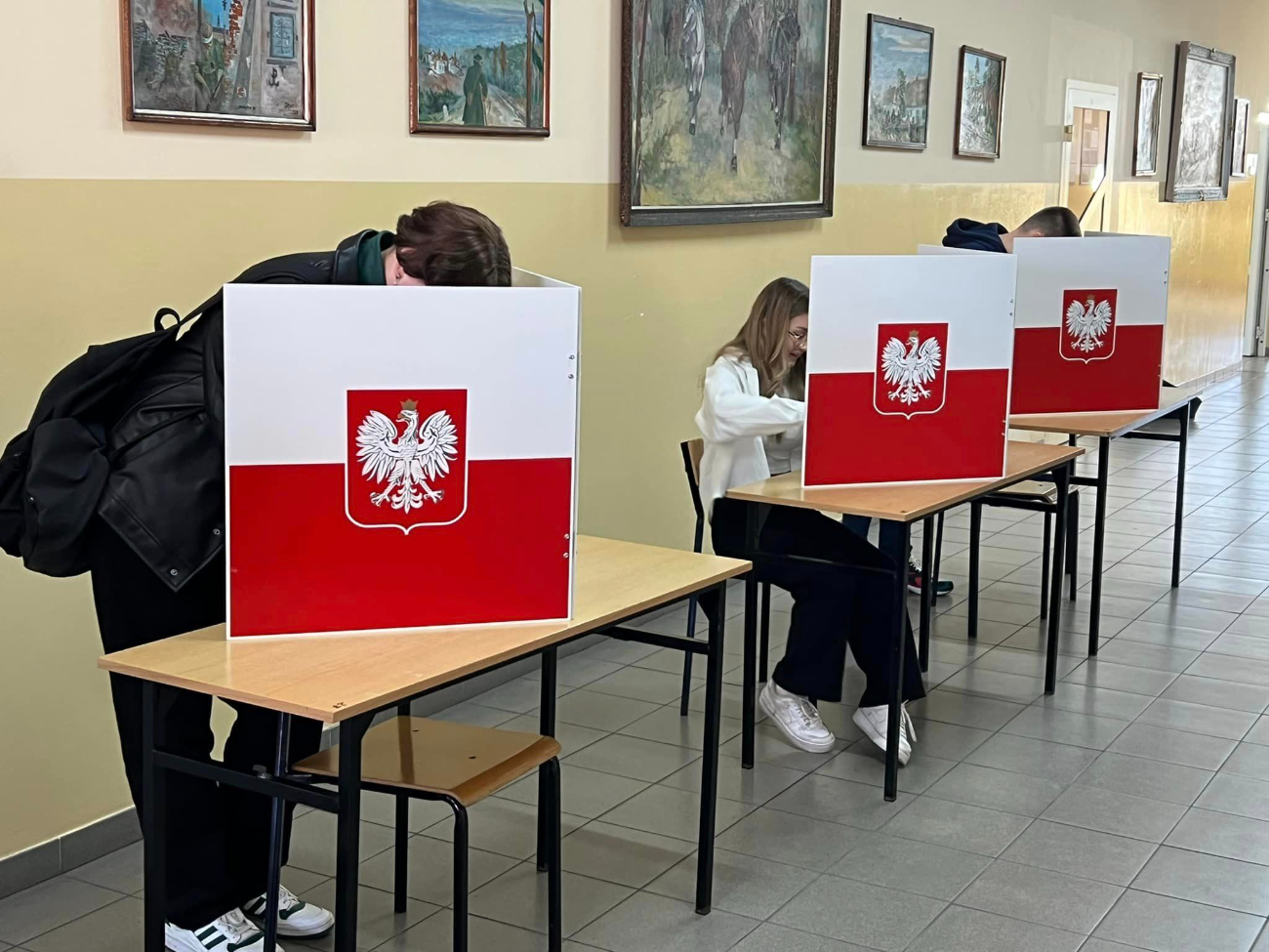 W szkołach trwają ważne wybory