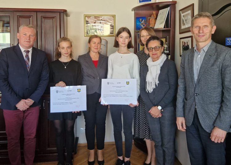 Są pieniądze na wycieczki. Skorzystają uczniowie podstawówek